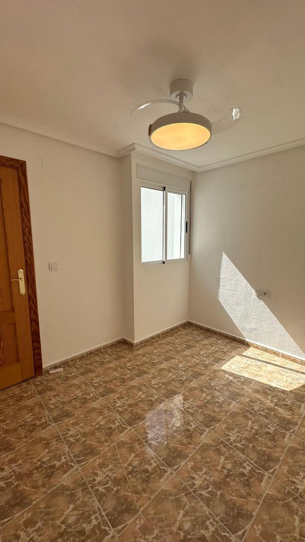 Piso de 95 m² en Torrevieja