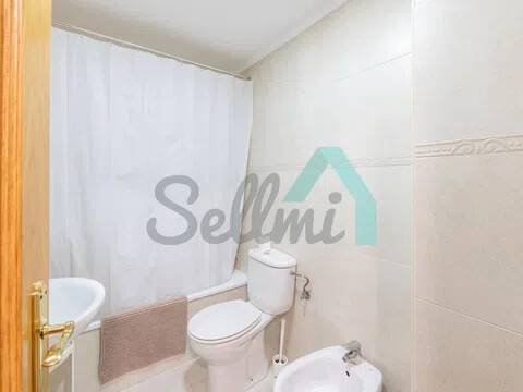 Piso de 48 m² en Oviedo
