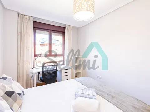 Pis de 91 m² a Oviedo