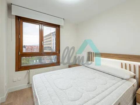 Piso de 69 m² en Oviedo