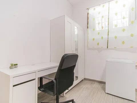 Habitación 100 m², Zaragoza