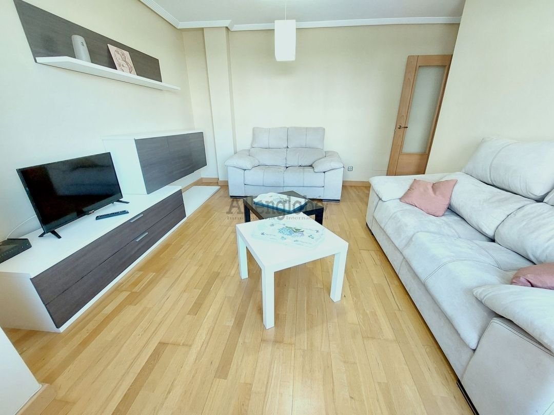 Piso de 58 m² en Oviedo