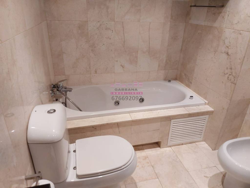Wohnung 117 m² in Vigo