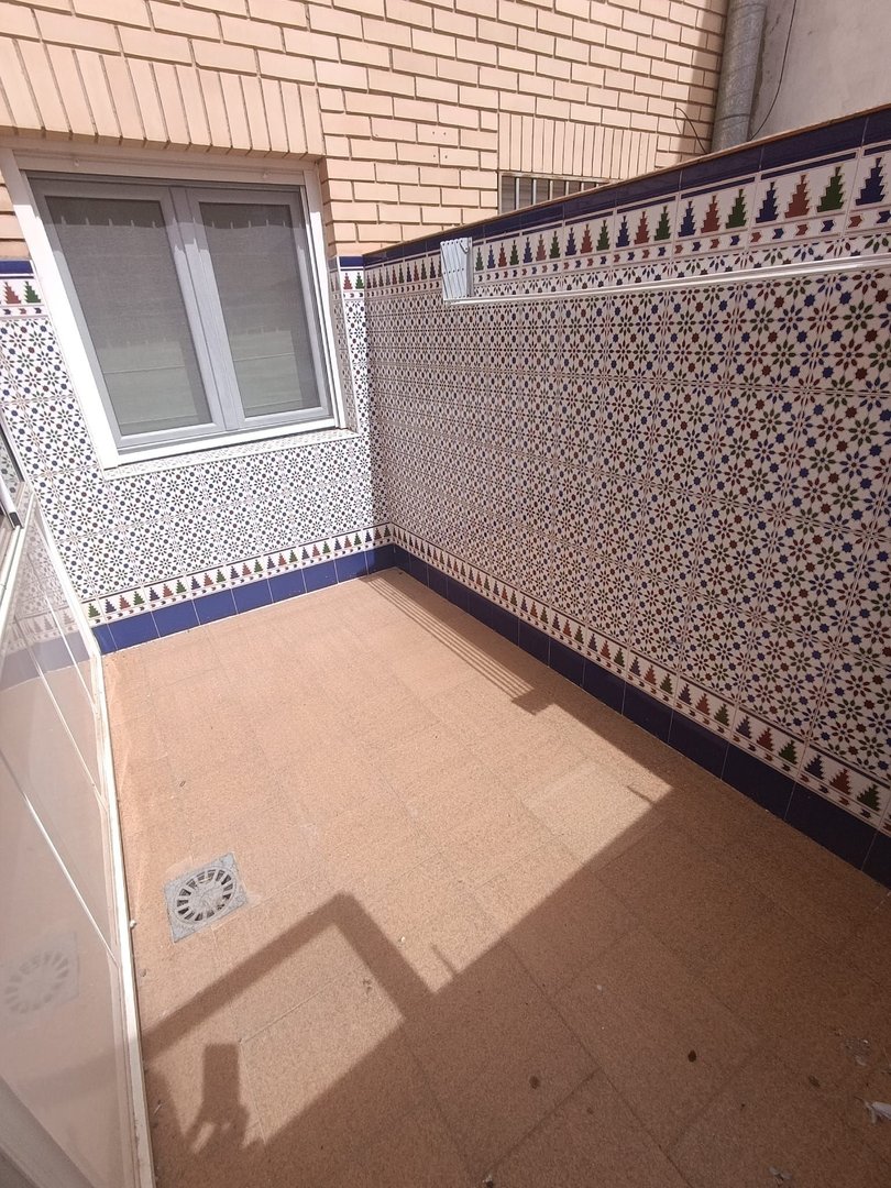 Piso de 115 m² en Linares