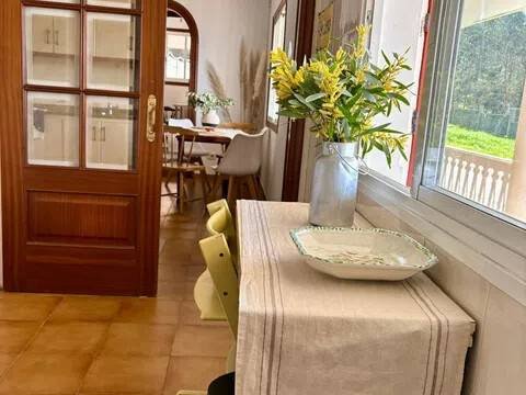Casa de 85 m² en Oleiros