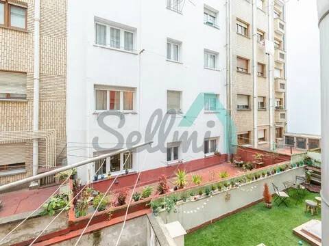 Piso de 74 m² en Oviedo