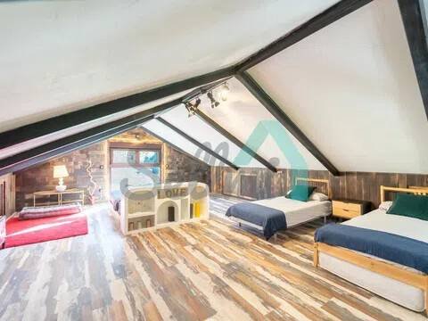 Casa de 200 m² en Mieres