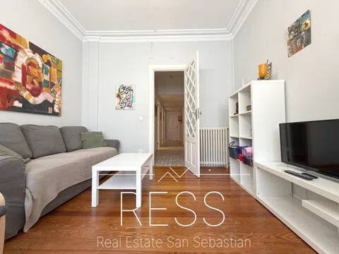 Pis de 136 m² a Sant Sebastià