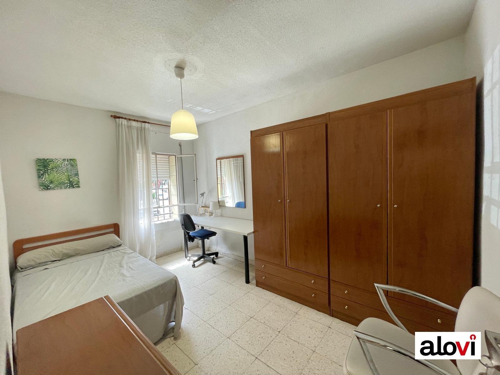 Habitación 74 m², Granada