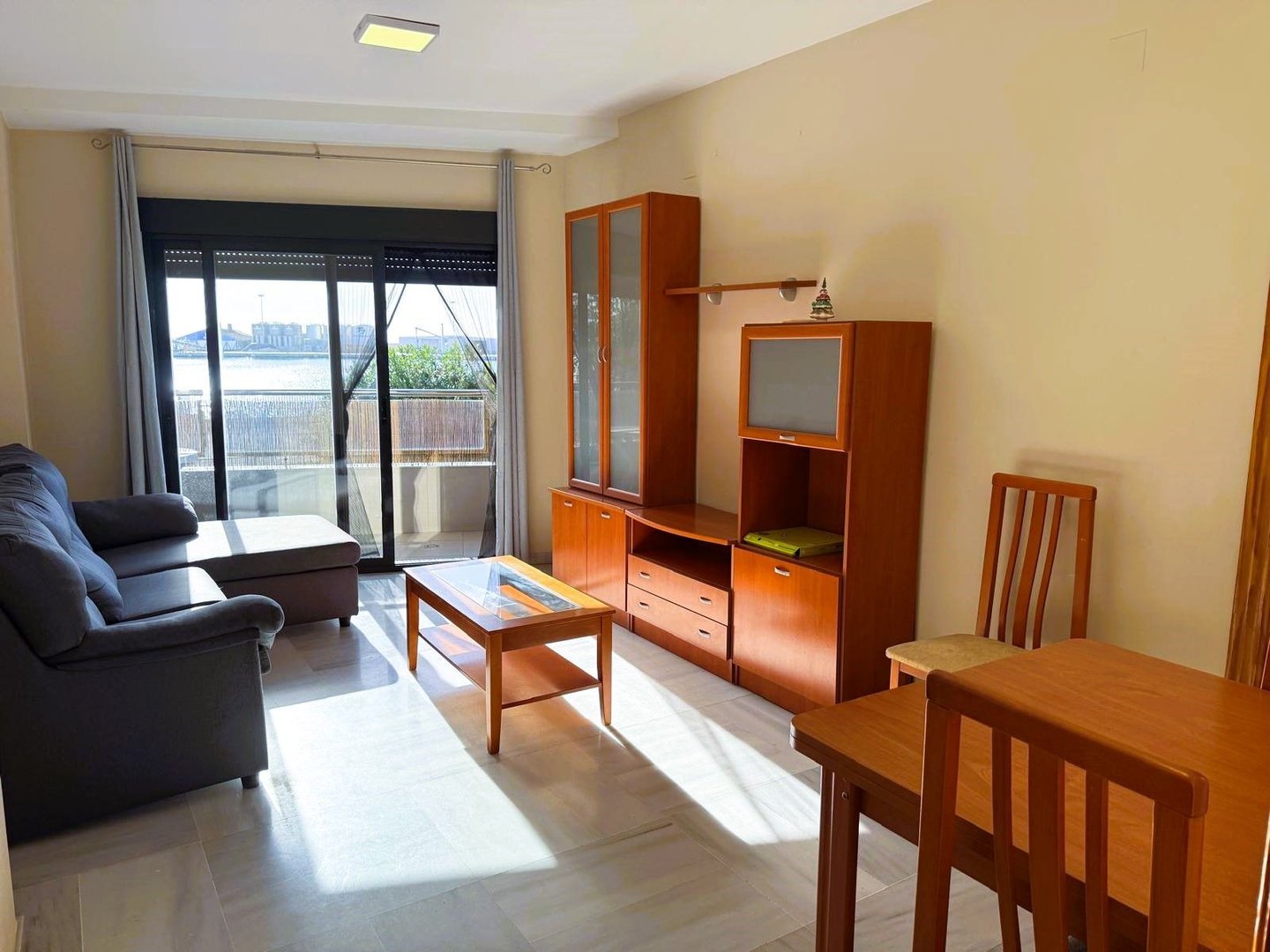 Piso de 80 m² en Motril
