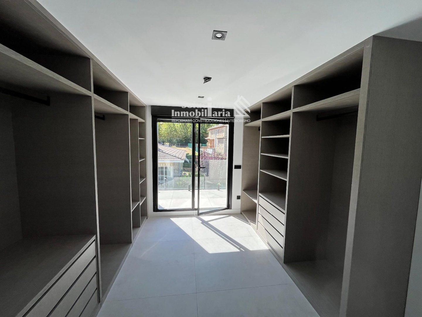 Maison 500 m² à Villamayor