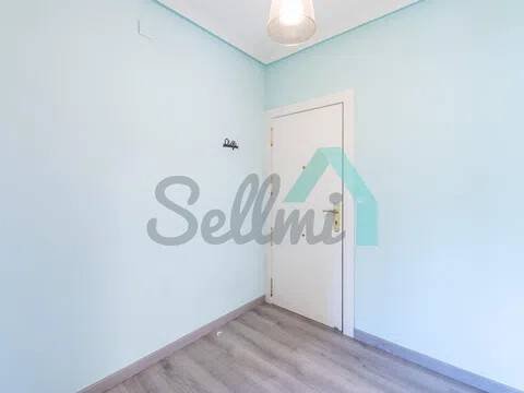 Piso de 80 m² en Oviedo