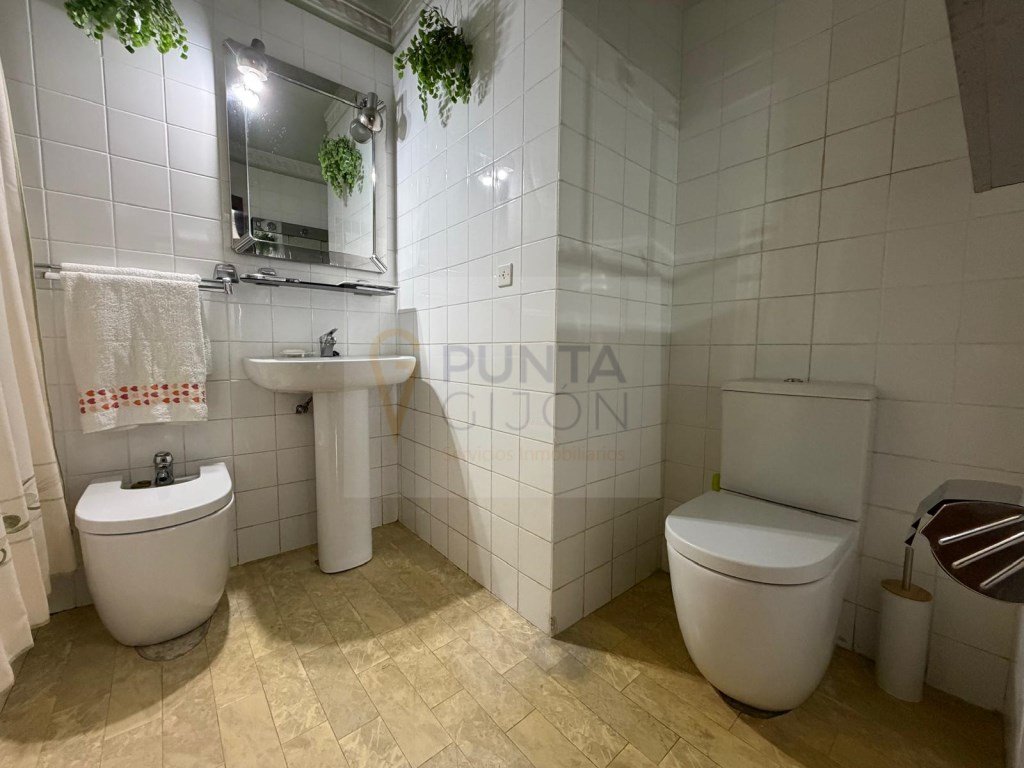 Piso de 120 m² en Gijón