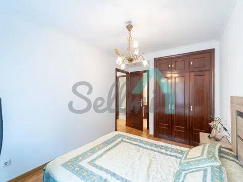 Pis de 75 m² a Oviedo