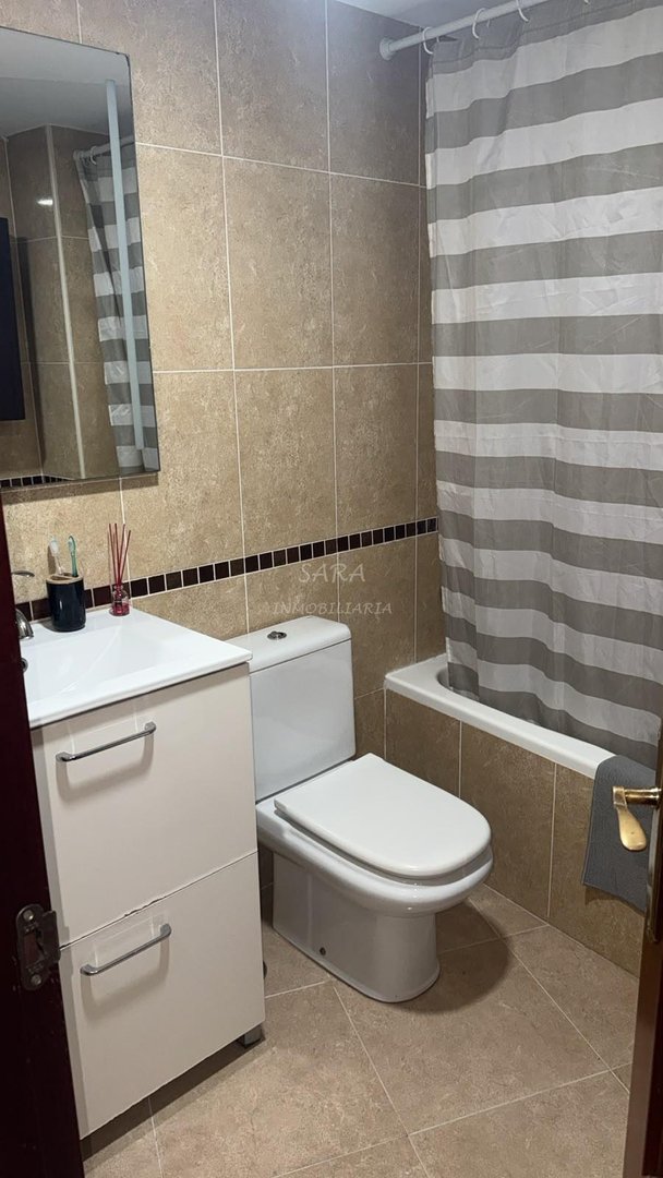 Piso de 110 m² en Roquetas de Mar