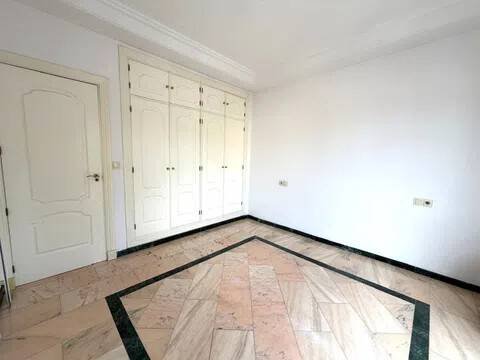 Piso de 80 m² en Tomares