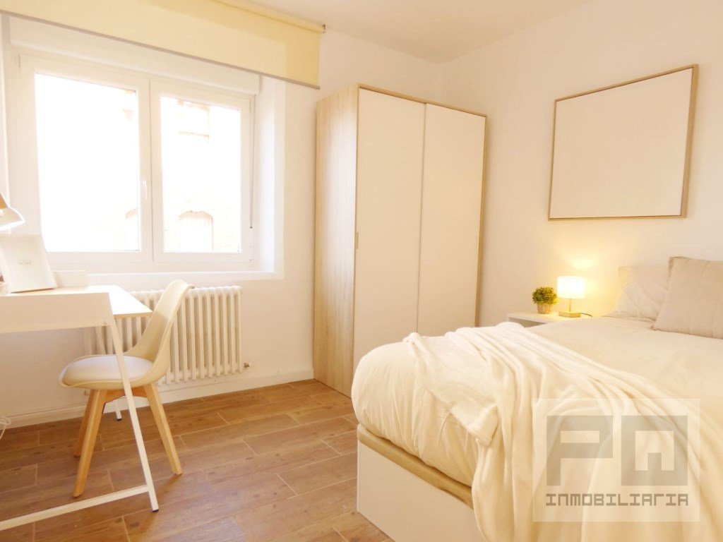 Habitación 100 m², Ávila
