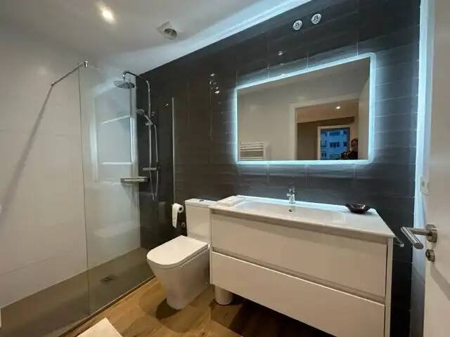 Wohnung 147 m² in Santiago de Compostela