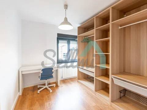 Pis de 86 m² a Oviedo