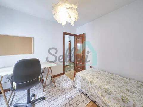 Piso de 86 m² en Oviedo