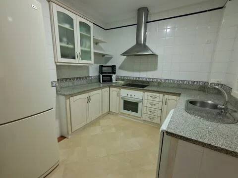 Piso de 100 m² en Carmona