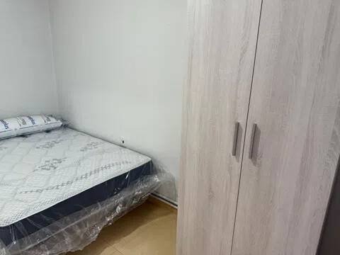 Habitación 140 m², Lérida
