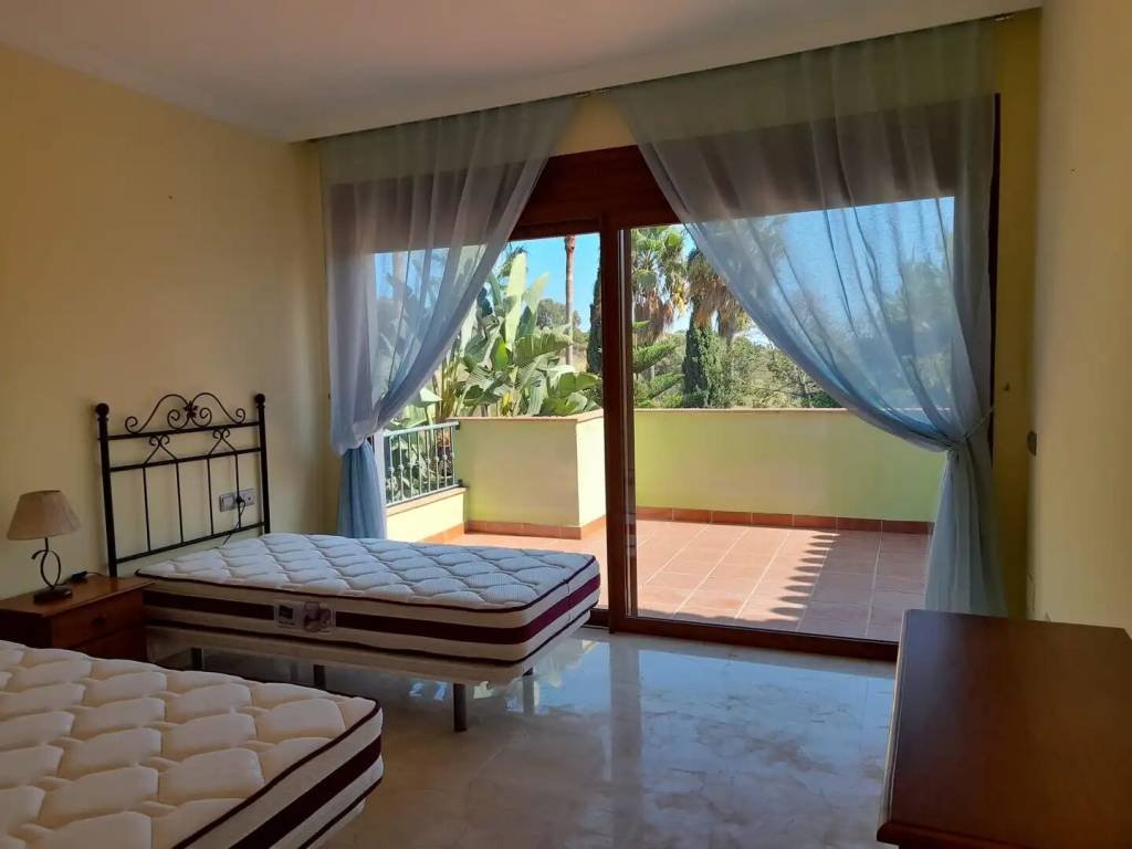 Casa de 752 m² en Estepona