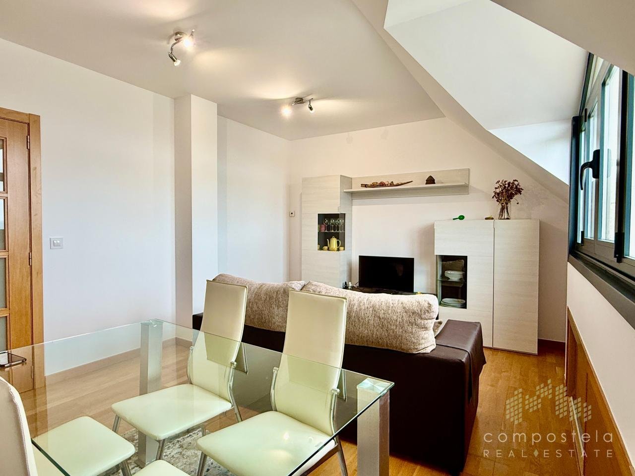 Piso de 71 m² en Ames
