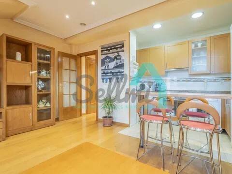 Piso de 63 m² en Oviedo