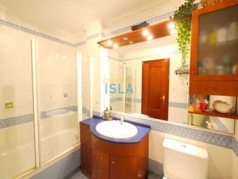 Piso de 200 m² en Laredo