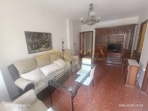 Habitación 95 m², Cáceres