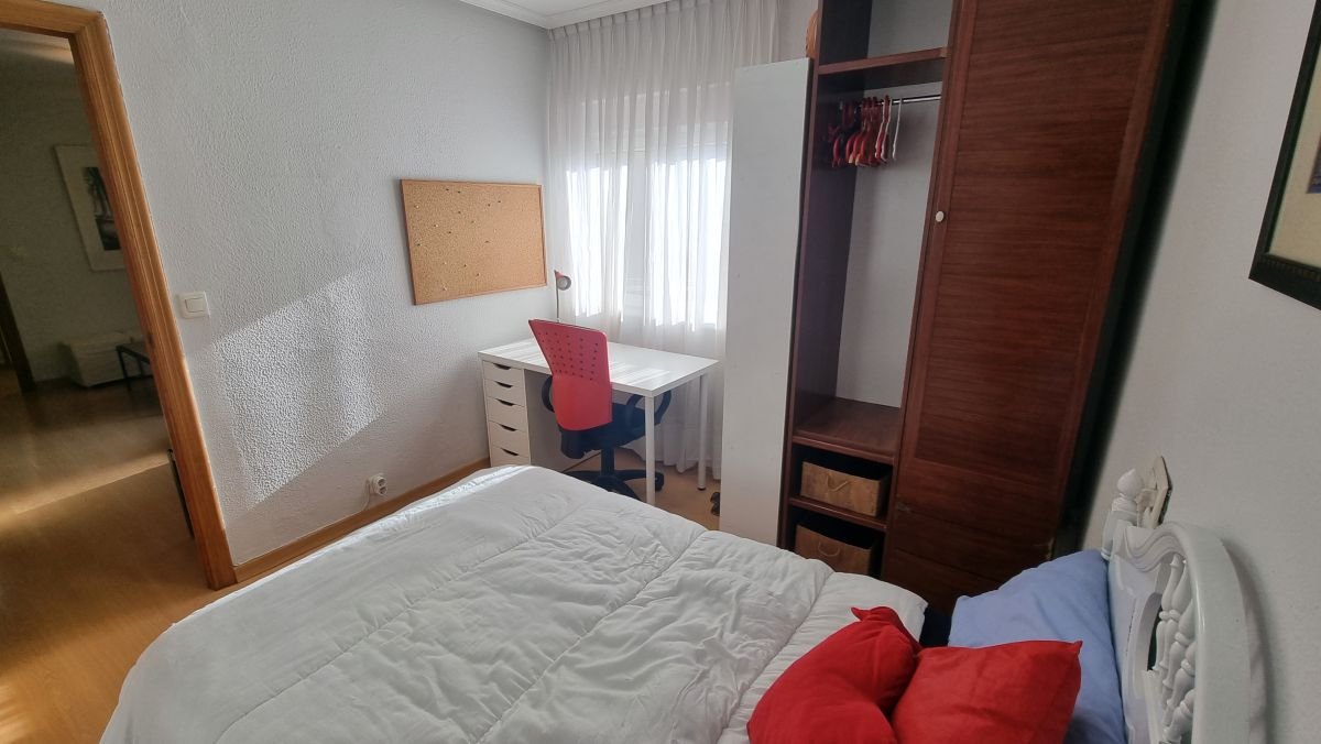 Piso de 95 m² en Oviedo