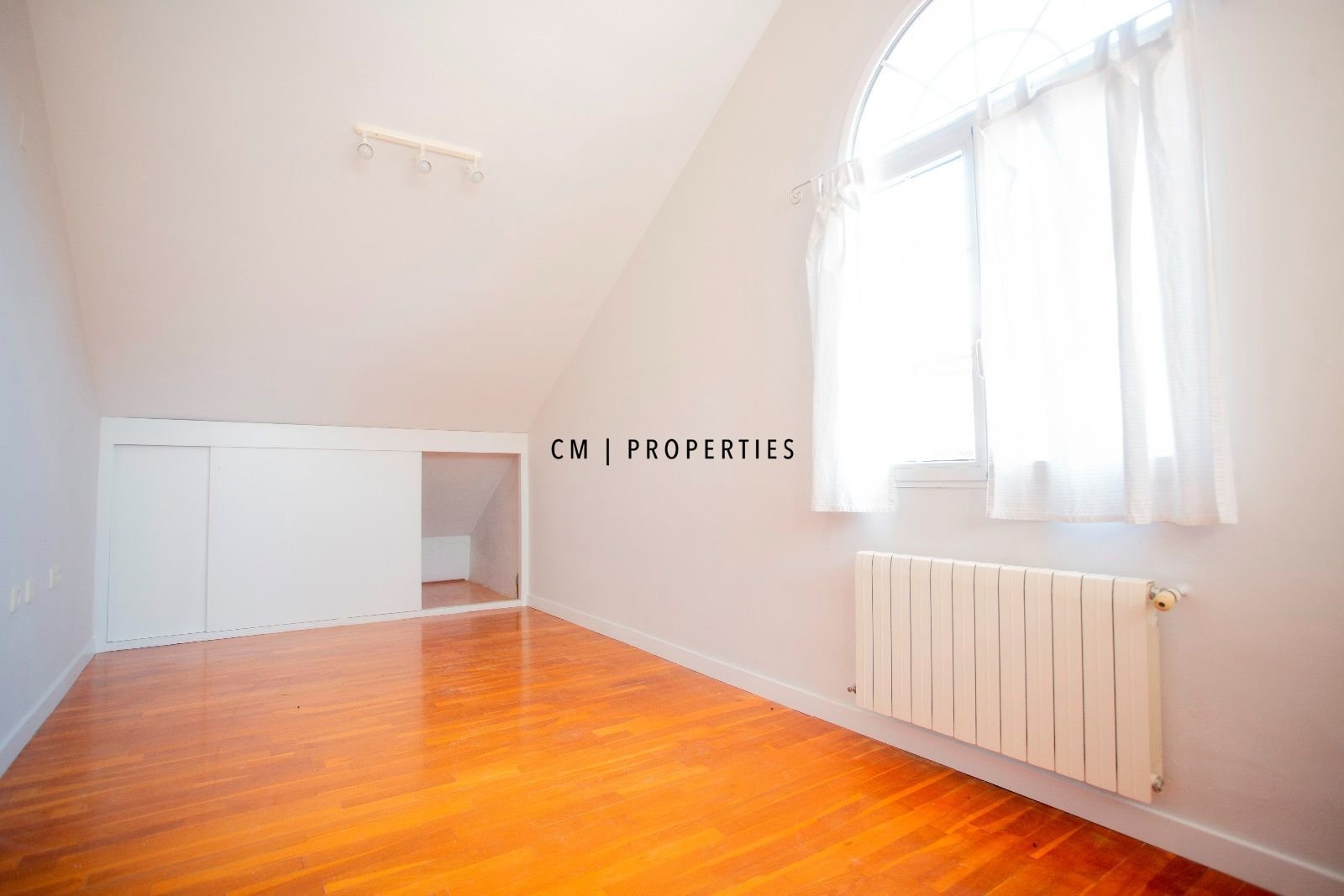 Casa de 239 m² a Paterna