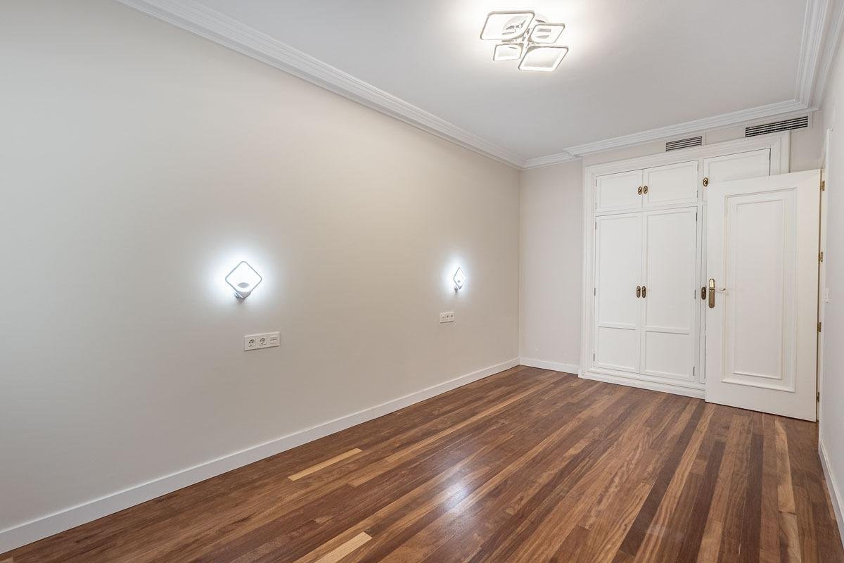 Piso de 150 m² en Granada