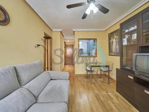 Piso de 48 m² en Oviedo