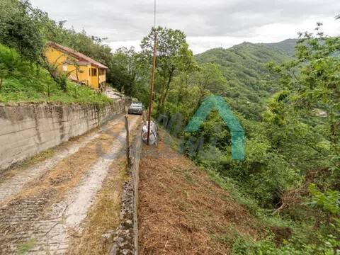 Casa de 100 m² en Mieres