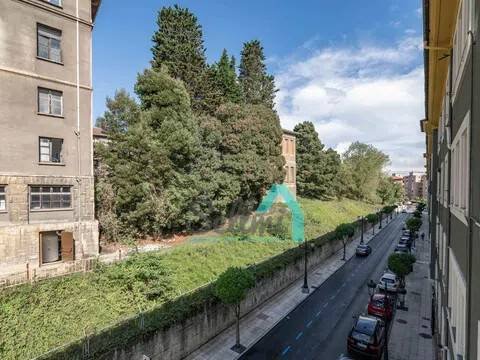 Piso de 106 m² en Oviedo