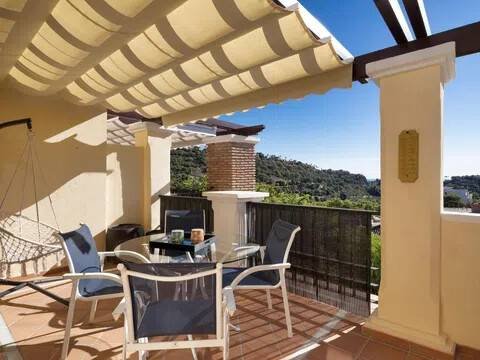 Wohnung 100 m² in Benahavís