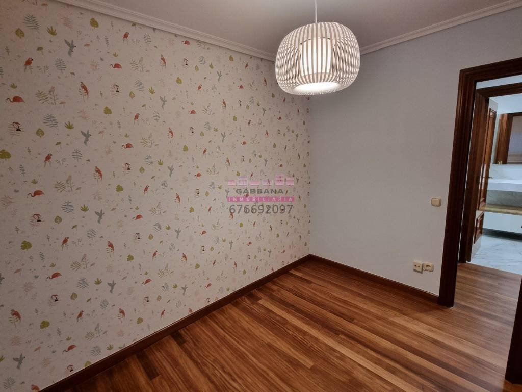 Piso de 140 m² en Vigo