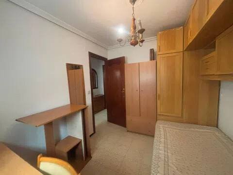 Piso de 80 m² en Sevilla