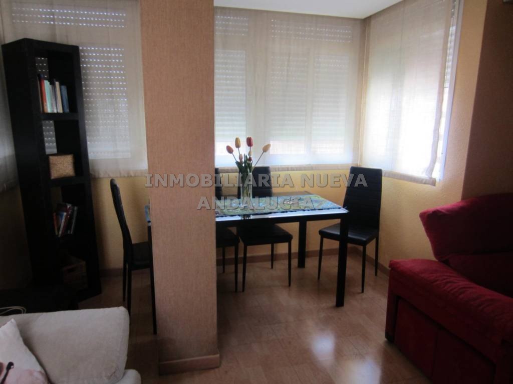 Piso de 85 m² en Almería