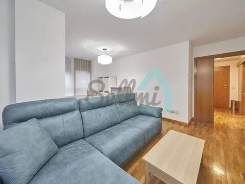 Piso de 83 m² en Oviedo
