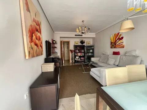 Apartamento 95 m² em Sevilla