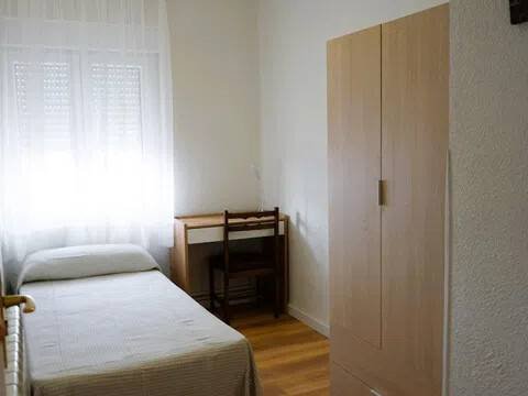 Habitació de lloguer, Àvila