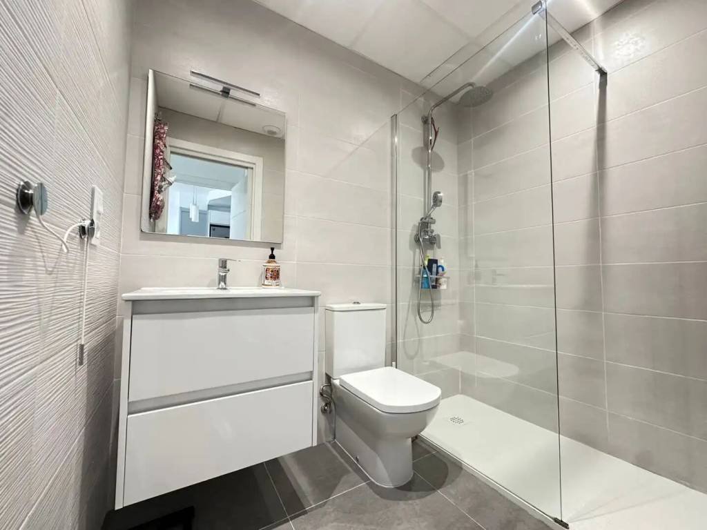 Piso de 80 m² en Daimuz
