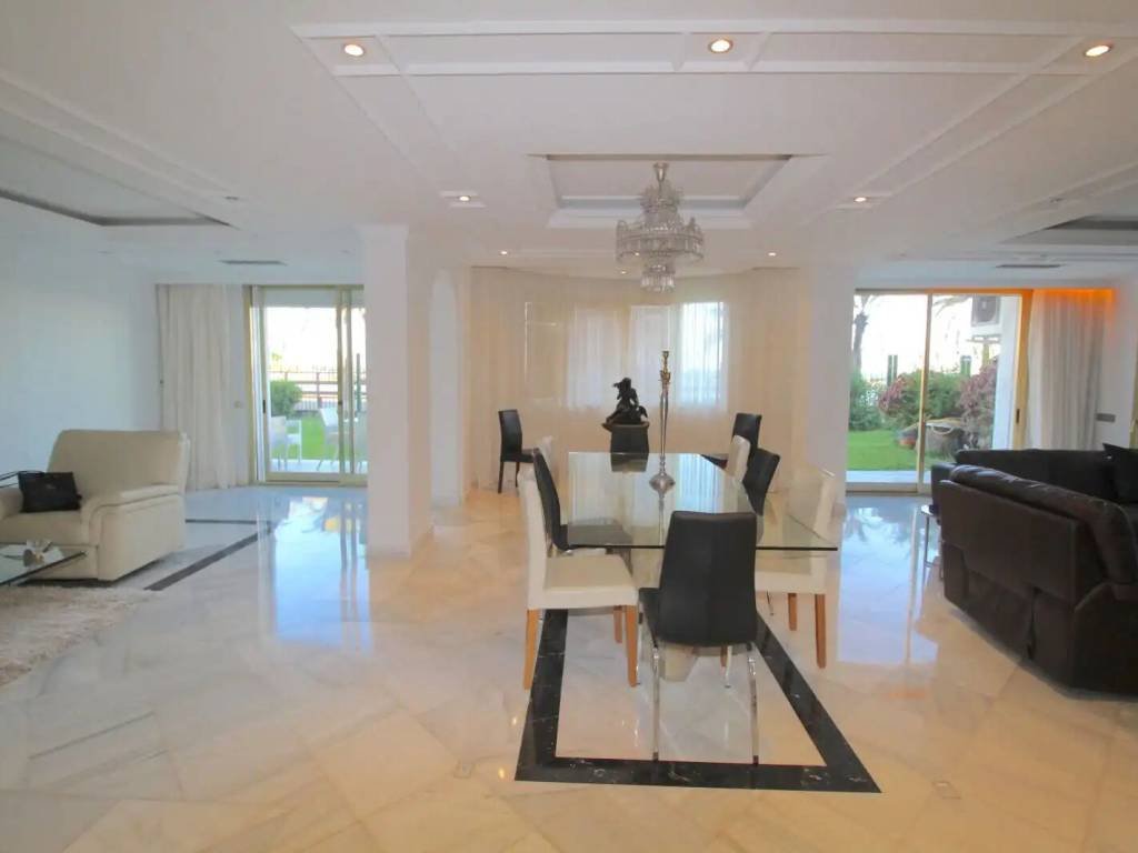 Wohnung 450 m² in Marbella