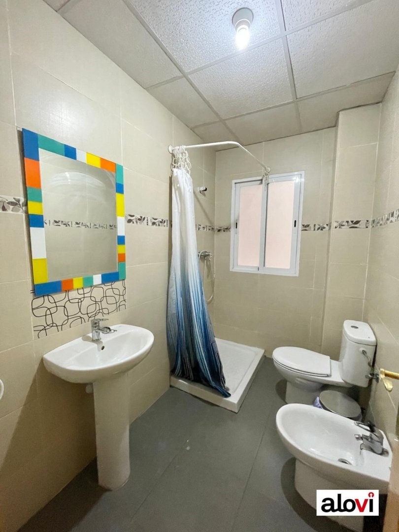 Habitación 131 m², Granada