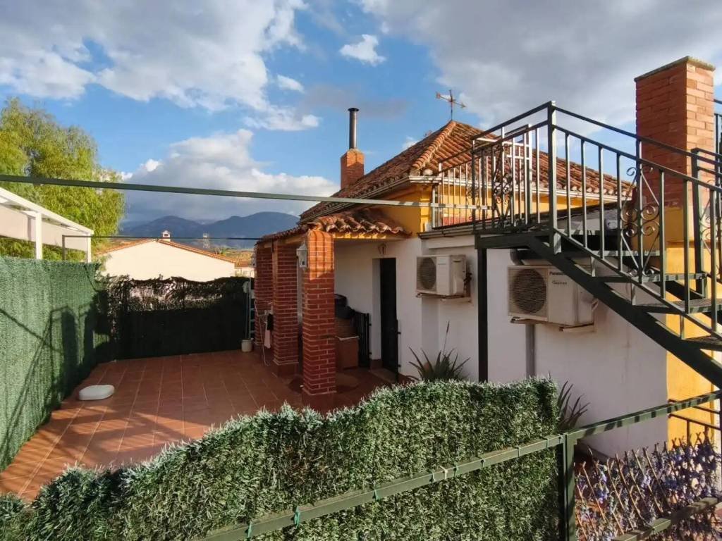 Flat 185 m² in Huétor Vega