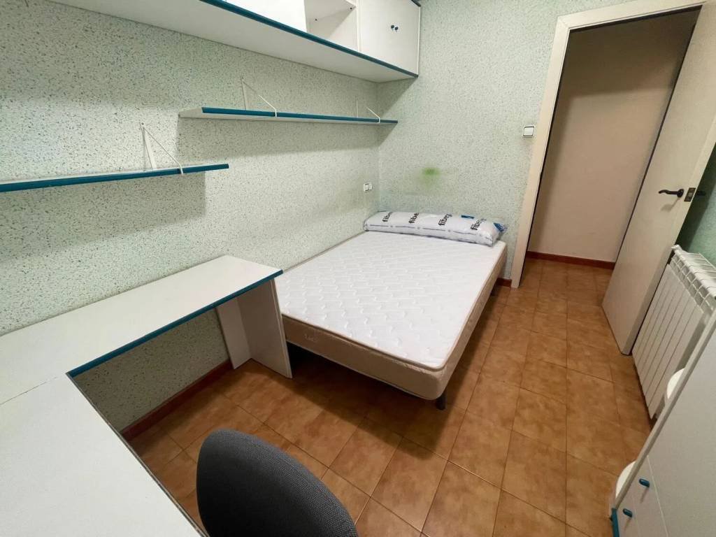 Habitación 130 m², Lérida