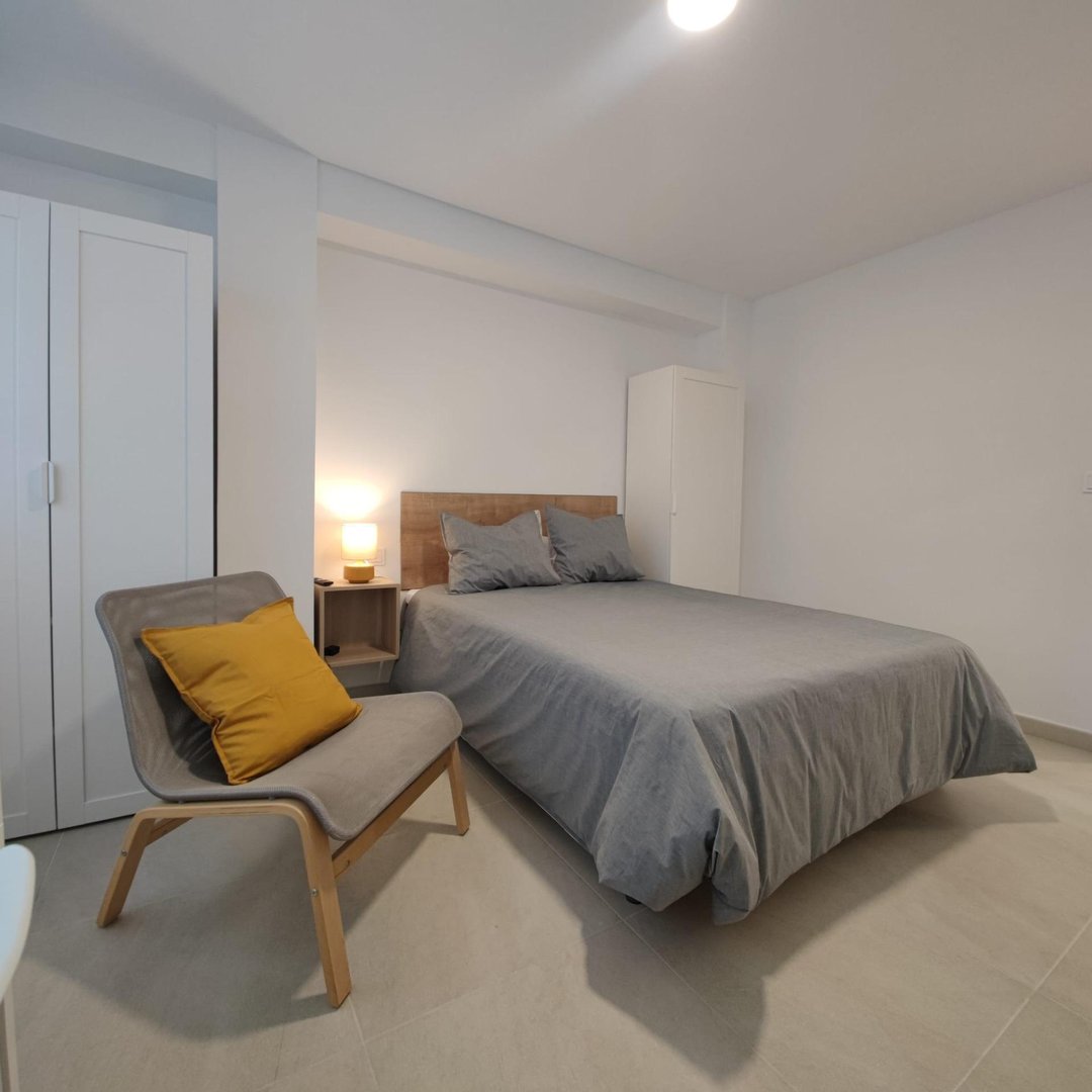 Chambre 77 m², Málaga
